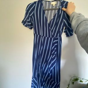 Cute summer Nordstrom dress! Perfect for those hot beach days!